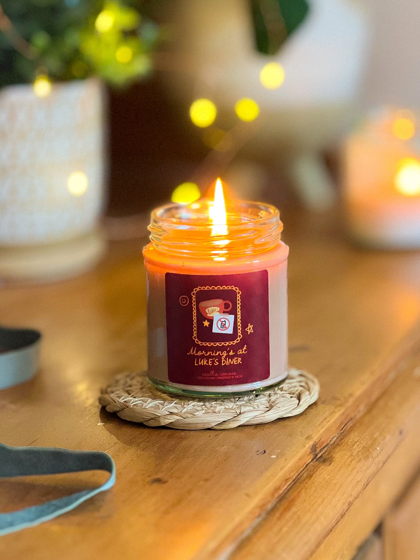 Morning's at the Diner Candle