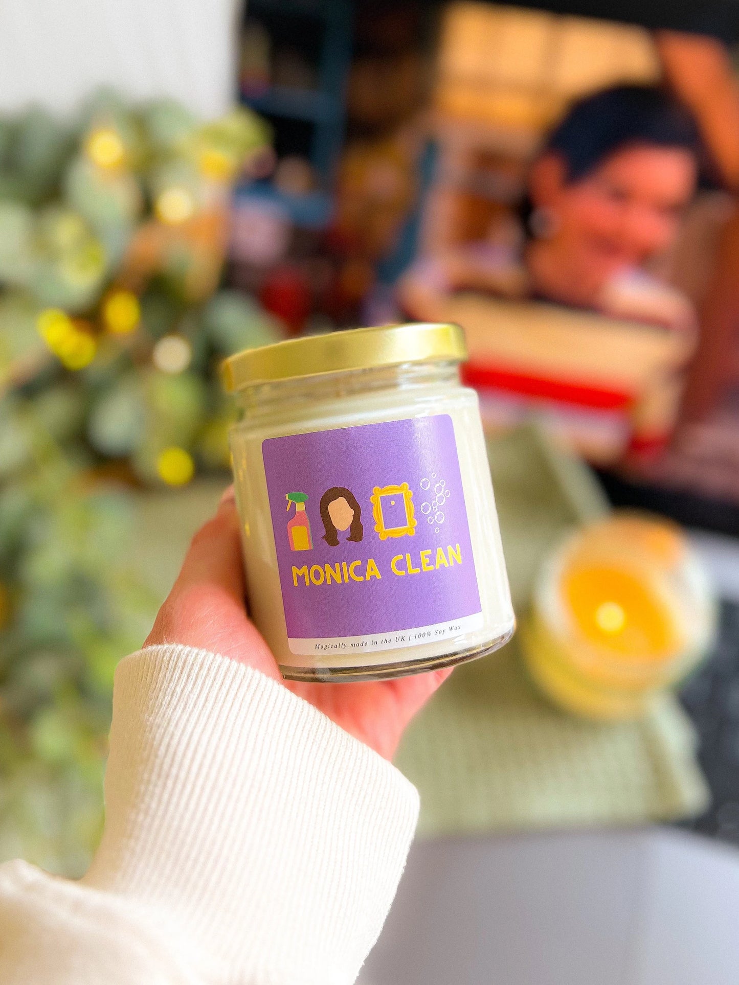 Monica Clean Friends Candle