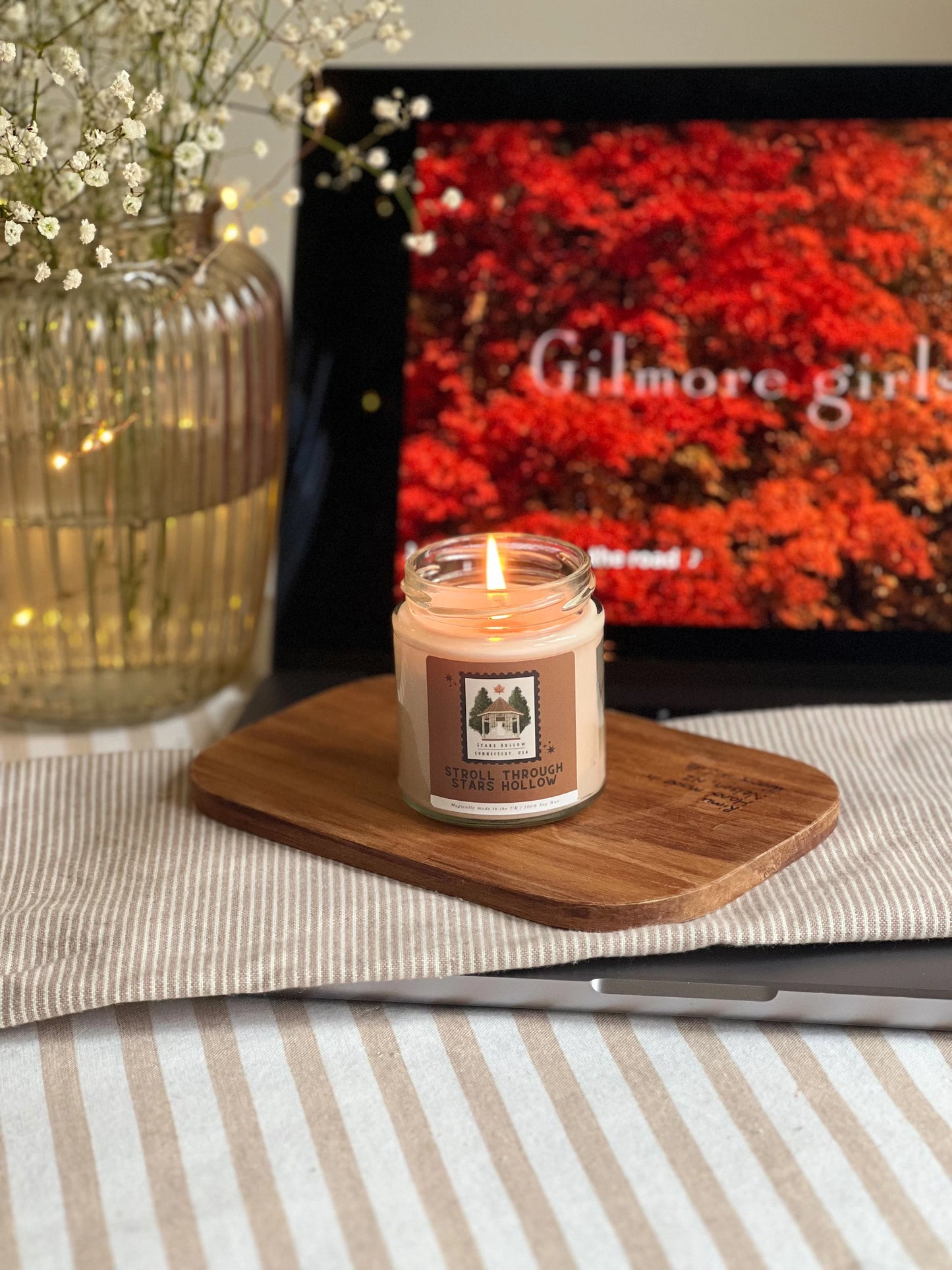 Stroll Through Stars Hollow Candle