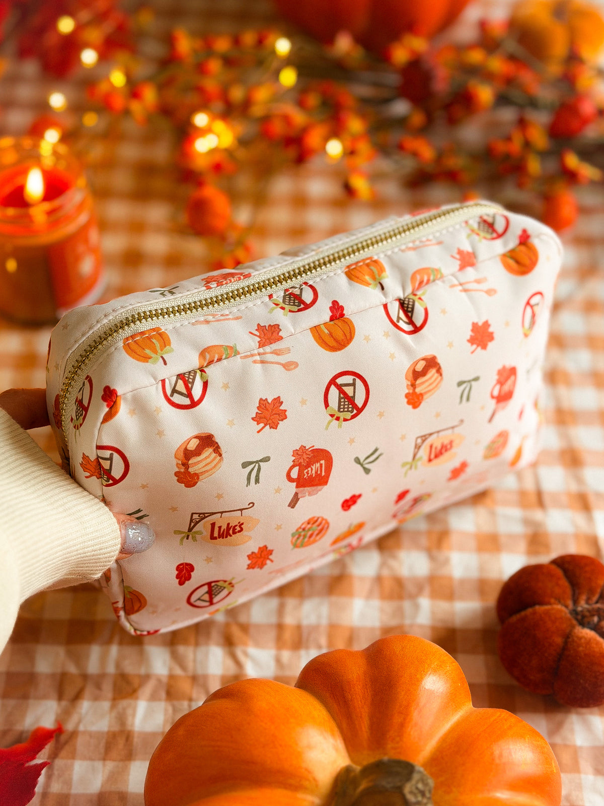 Autumn Diner Cream Pouch