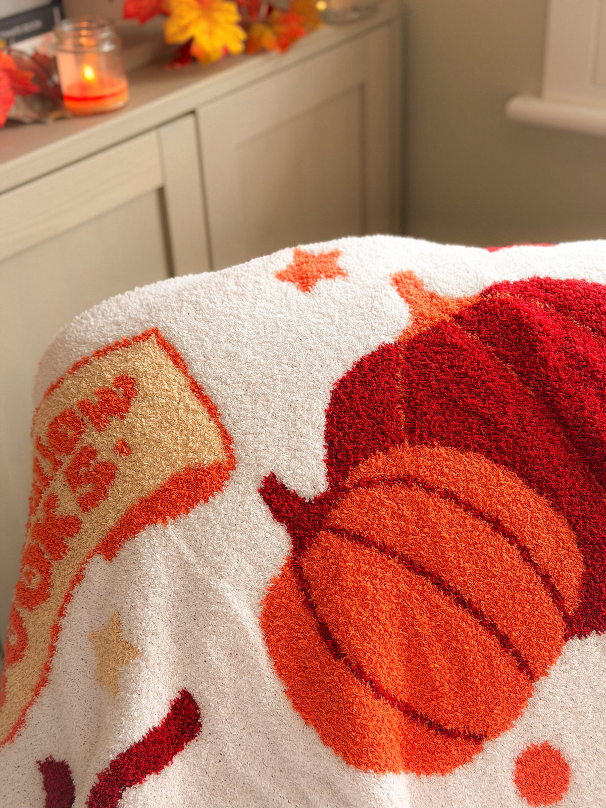 Autumn Cosy Club Blanket & Slippers Bundle