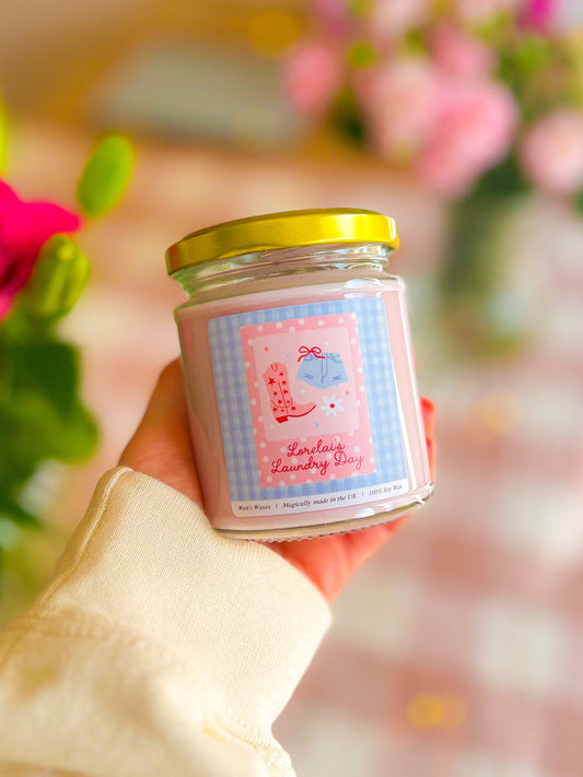 Lorelai's Laundry Day Candle