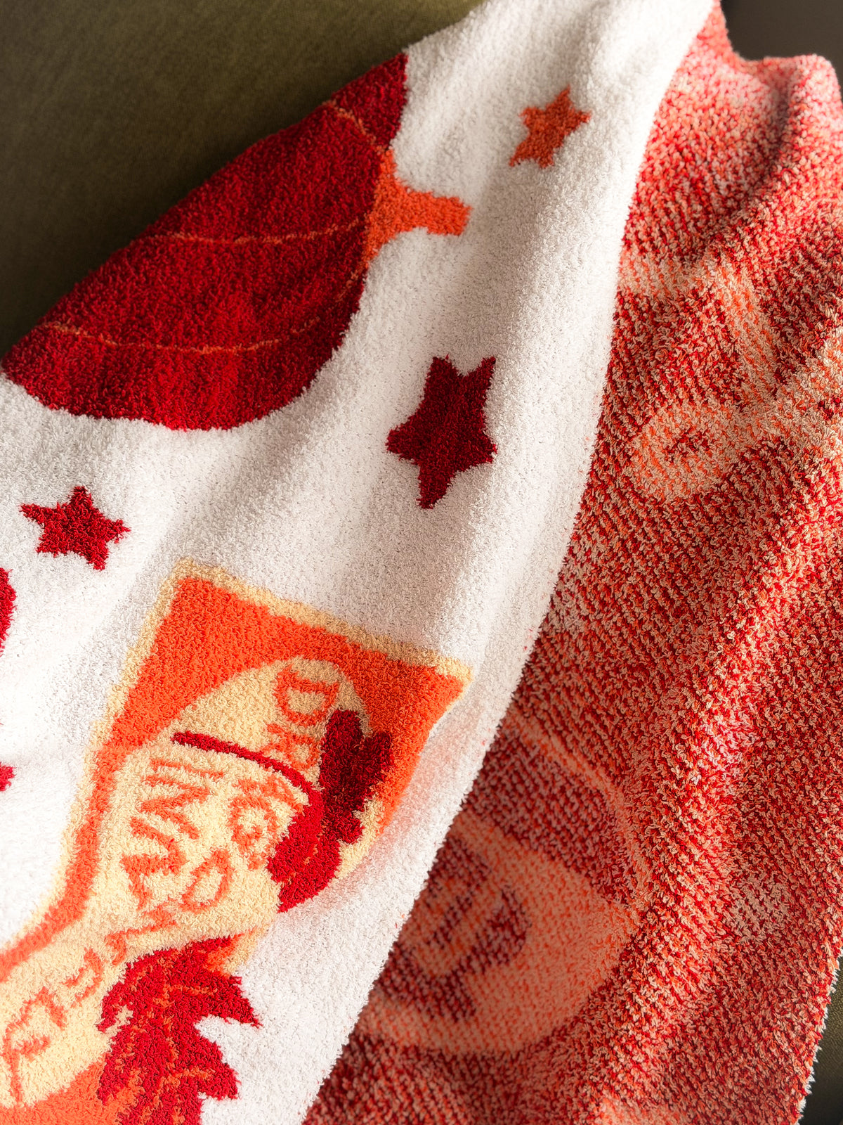 Autumn Cosy Club Blanket & Slippers Bundle