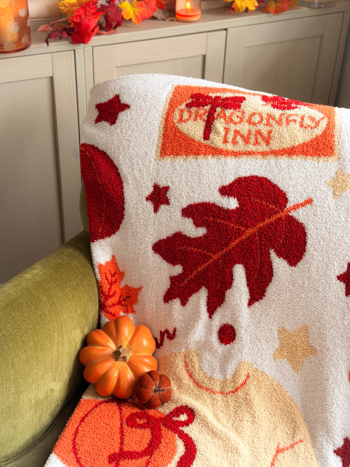 Autumn Cosy Club Blanket & Slippers Bundle