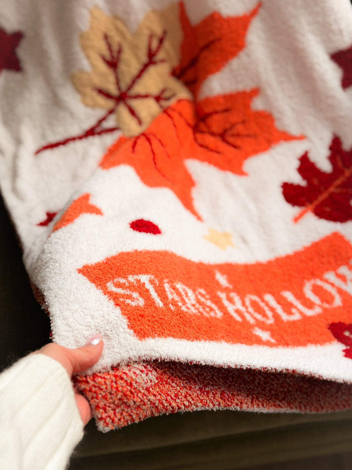 Autumn Cosy Club Blanket & Slippers Bundle