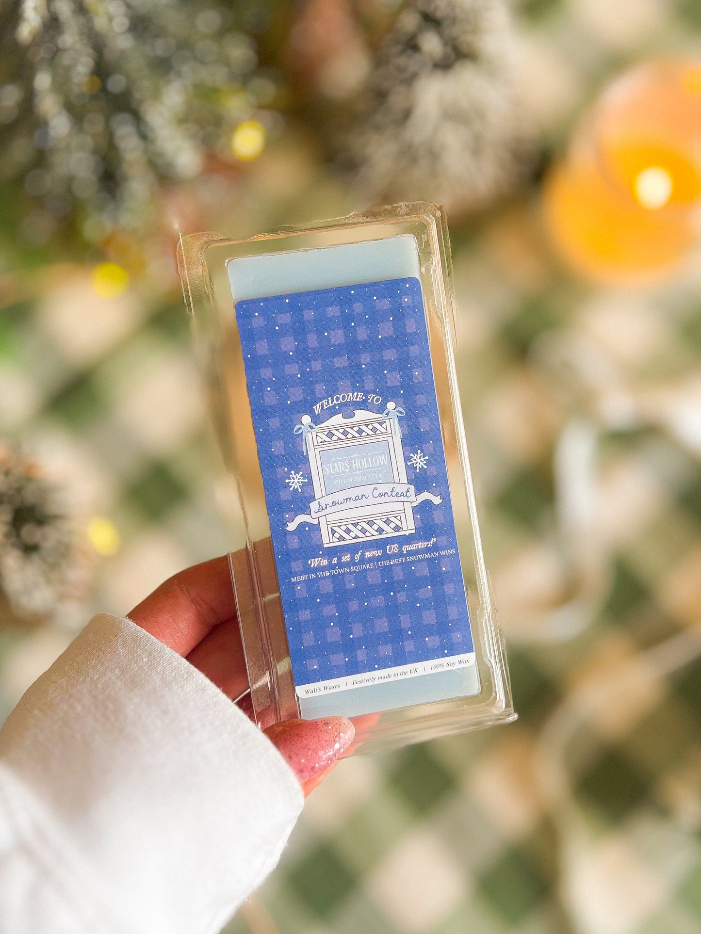 Stars Hollow Snowman Contest Candle