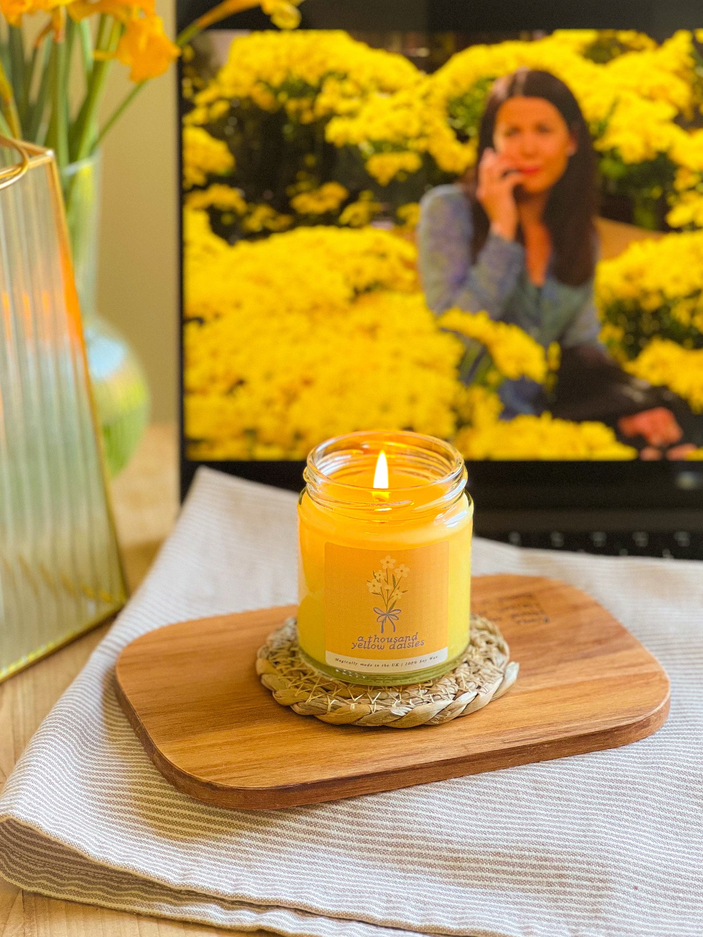 A Thousand Yellow Daisies Candle