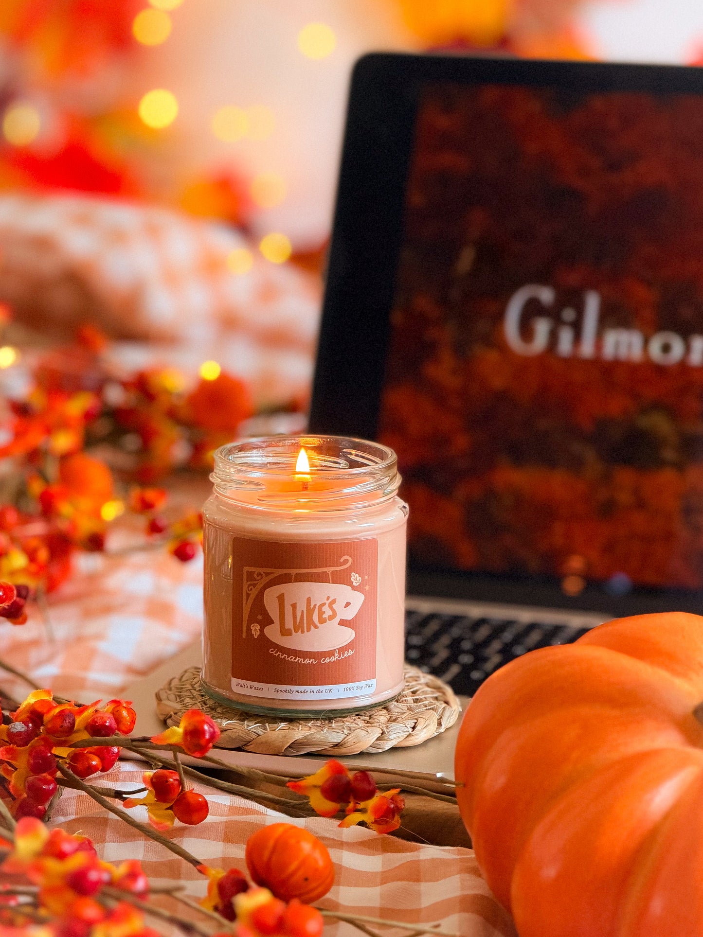 Luke's Cinnamon Cookie's Candle
